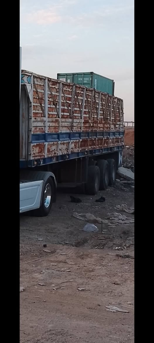 السلام عليكم عربانه للبيع الطول 12 وربع شاصي الماني دناجير مربع 14 الاستفسار/***********///***********
