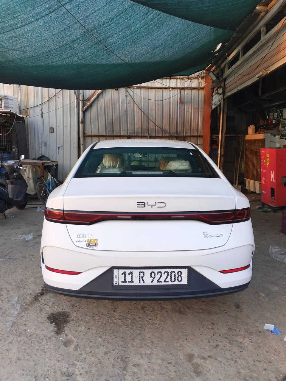 سلام عليكم BYD2025 كن بلاص بيها باب الصدر صبغ رجع عل حار وباب الخلفي بارد وجاملع بارد وقماره الكصه تكمه بيها رصعات ثنين شوي بارد صار بيها سياره زيرو ماشيه 4000 سعرها 118. وبيها مجال بغداد مدينه الصدر رقم الهاتف ***********
