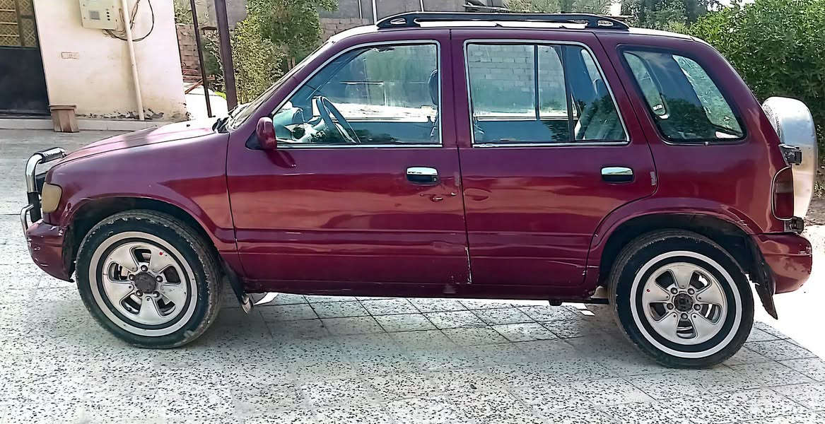 السلام عليكم كيه سبورتج ٩٤ رقم بغداد ألماني شرط التحويل تاير محرك نضيف دواخلهه نضيفه ***********     (٣٥)$وبيه مجال
