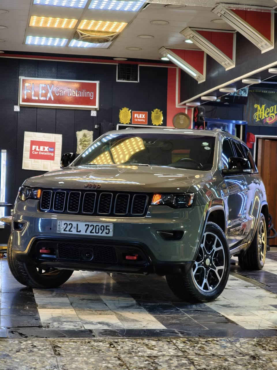 جيب موديل 2020
محرك 5.7 هيمي 
فول مواصفات 

حادثها بابين فقط 
مطلوب مراوس ب اوباما حسب القناعة 

سعر السيارة 
270 

رقم شمالي 

للتواصل والاستفسار 
***********
