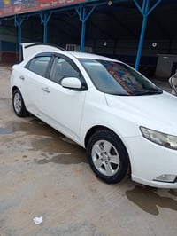 كيا سيراتو مديل 2012 بس بها بارد محرك شرط السعر 110 07725164348