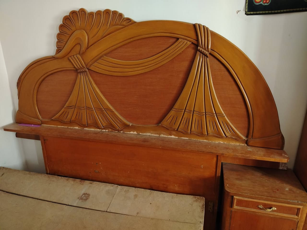 غرفه اخشاب تسكام  للبيع
السعر ١٥٠ وبيها مجال للطيبين
الاستفسار ***********
مكان نجف ملحق النداء
