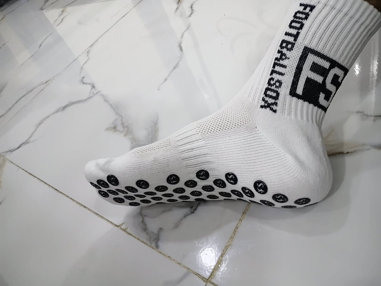 جوراب رياضي جلاتيني منشأ تايلندي سهر الدرزن ١٢ الف يوجد توصيل للحجز خاص


**إذا كنت صاحب هذا الإعلان وتريد حذفه لأي سبب، رجاءا أرسل رسالة إلى الدعم الفني**