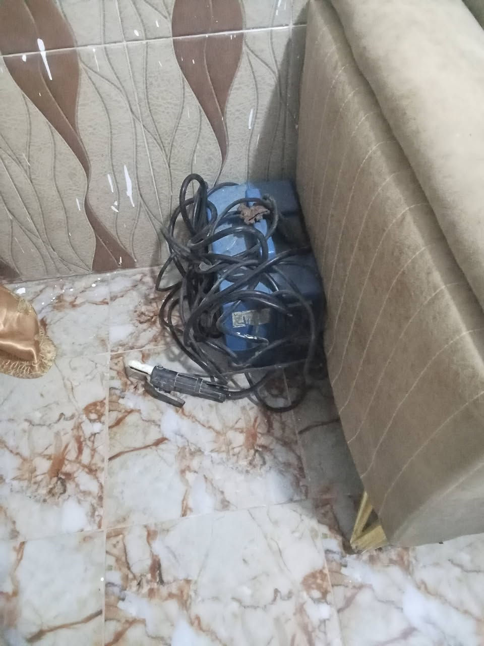 ماكنه لحيم ألماني صنع 1986
*********** واتساب
