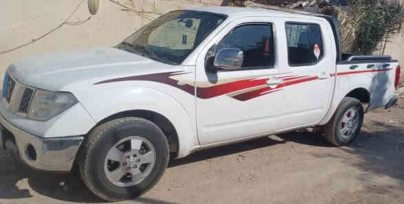 السلام عليكم
نيفاره موديل 2011 محور 2500 بيها ضربا بالتكمه من جهت السايق السعر 65 وبيها مجال للبيع والمراوس للإستفسار اتصل على الرقم ***********
