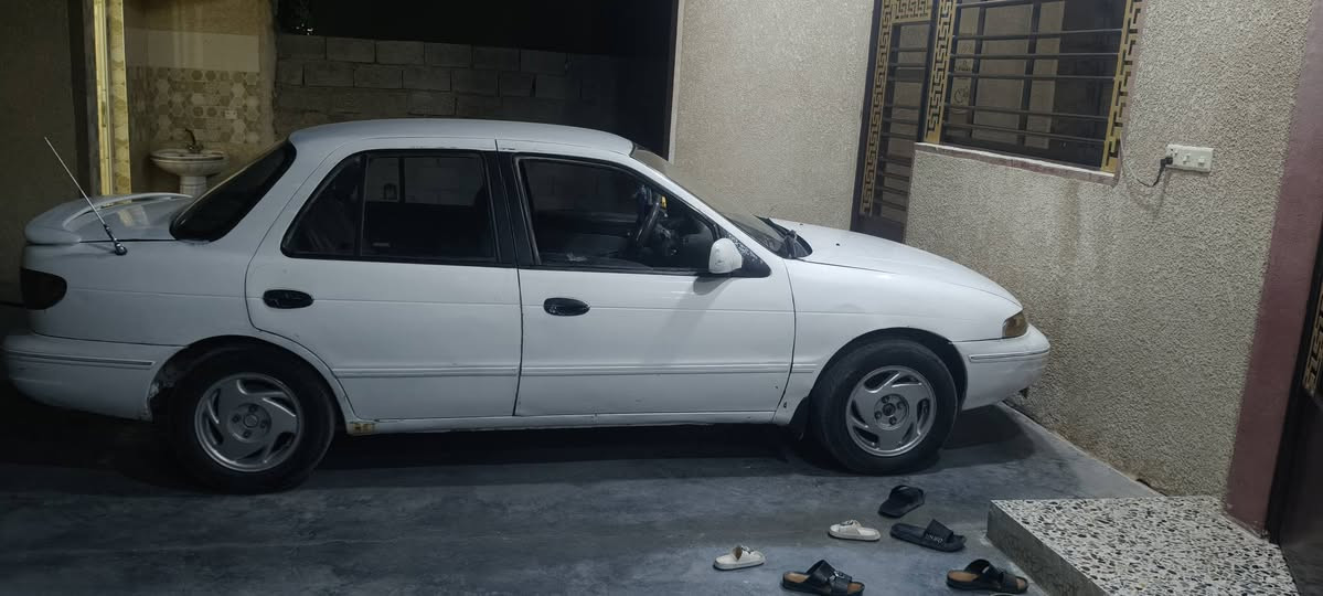 كيا سيفيا السيارة جاهزة مفتوحة 
كير عادي مكينه كير كفاله عامه خير من الله الكشر كدامك مديل 94 الرقم ديالى بس شرط تحويل ثاني يوم 
ماكو وكاله مكاني بغداد تقاطع النهروان 
السعر 28او بيه مجال 
***********
