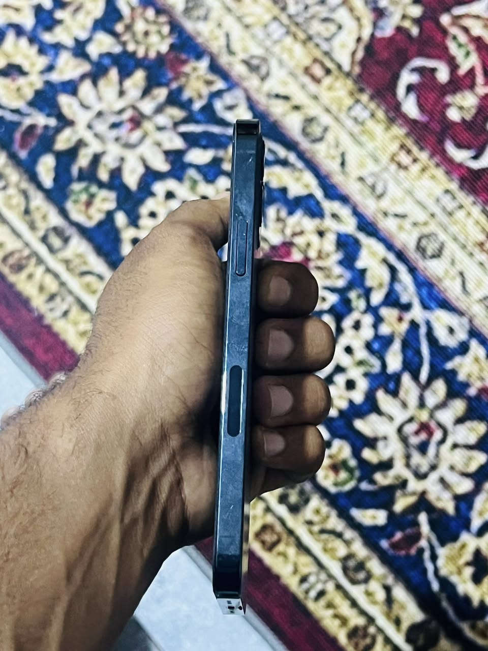 سلام عليكم جهاز 12 برو مكفول الجهاز كله بلادي بطاريه 79 الجهاز وتر مامفتوح فيس إيدي تكنيك اتصال كله شغال السعر330وبي مجال قليل العنوان بابل قضاء القاسم ***********
