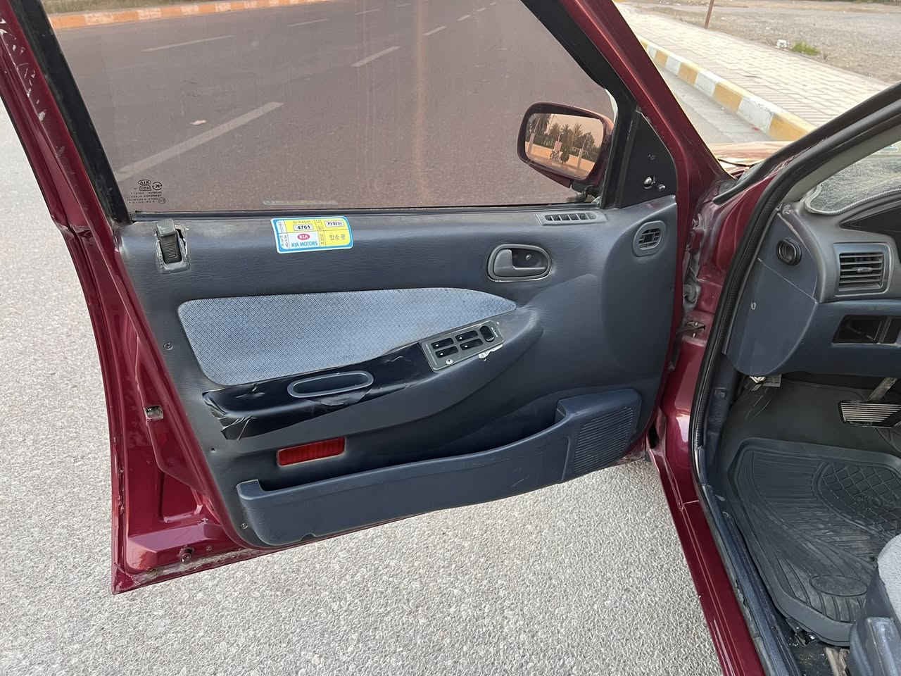 للبيع كيا سيفيا موديل 94
#كير اوتماتيك
مكينه مفتوح مكفولات
تبريد شغال منضومه كله حاويه
حداديه 100/100 كله جديد
تخم تاير جديد 
صبغ عام جماليه جارده وصبغته بدون تحميل معجون 
مكفوله من الضربه الطخه والكص 
السكن بابل ناحية الشوملي 
السعر 38 وبيه مجال 
***********
