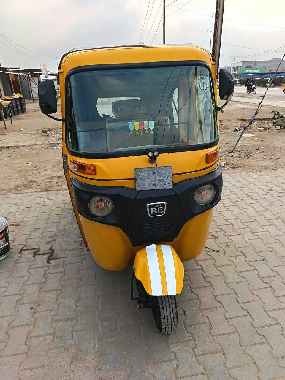 سلام عليكم تكتك ٢١ بسمي لبيع سعر  ٧ وبيه مجال مكان واسط قضاء الحي ***********
