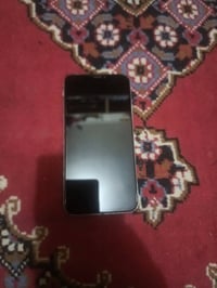 آيفون XS • ٢٥٦ • بطارية ١٠٠٪