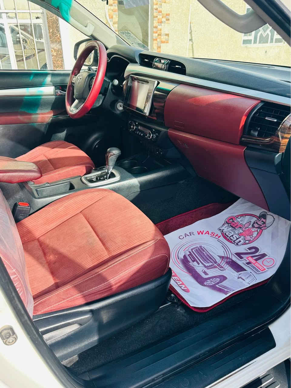 سلام عليكم 
تيوتا فورويل 2016 رقم أربيل
سياره بيه كتوف القماره صبغ وجاملق 
الماني اليمن مدل والباقي مكفوله 
من الضربه ودواخل مكينه كير صدر 
تخم تايرات مكينه مامفتوحه وتماتيك 
٦سماعات تبريد قطعتين تحكمات 
شاشه ساز سياره مال جناي بعد احلا من الصور
سعر ٢٢٢ وبيه مجال بكانه بغداد الجسر ديالئ
***********/*********** بغداد, العراق
