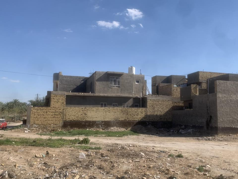 السلام عليكم قطعه للبيع طابو صرف 400متر ركن بسمي أبي غرق حي الحسين منطقت العبهول بين شارع سبيس والضغط تبعد عنه شارع بزل حجي علي أو العلويه شريفه ع تقريب ١٠٠متر الاستفسار ***********//***********
