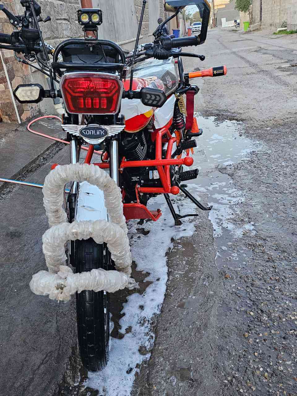 سلام عليكم سونك ايراني لل بيع محرك 200cc جواكيج دراجه حلوه ومرتبه 24حبايه يعني ربع متصرف عليه نضيف كامله من كلشي سعر خاص


**إذا كنت صاحب هذا الإعلان وتريد حذفه لأي سبب، رجاءا أرسل رسالة إلى الدعم الفني**