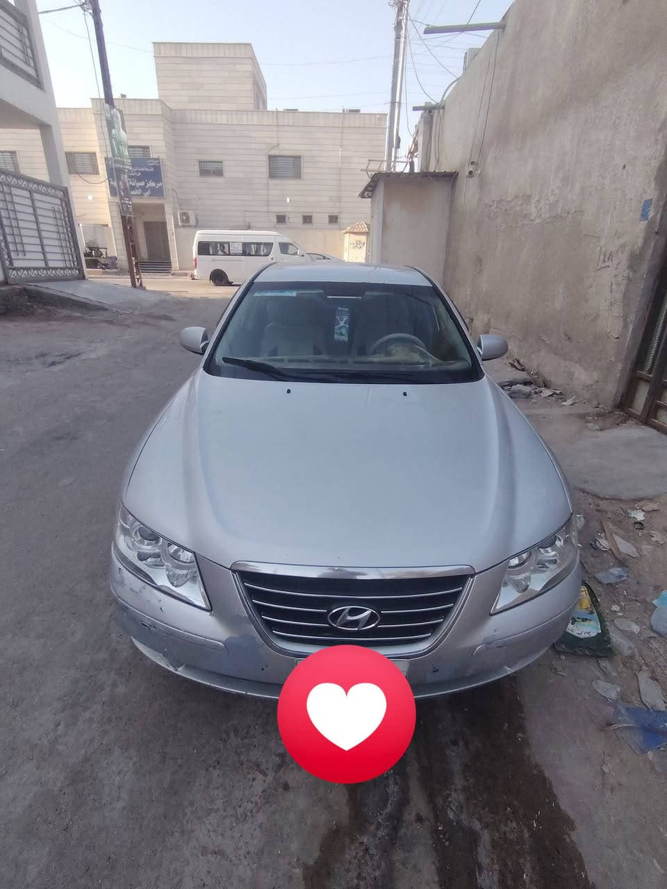 السلام عليكم...
سوناتا 2013 وارد كوري
رقم بصره ( تحويل ) مباشر.
مكينه 2000 وخير من الله بالاضافه
كير تبريد حداده تايرات خير من الله
السعر 110 وبيها مجال للشراي. 
العنوان. ابي الخصيب
هاتف ***********
