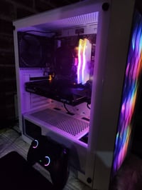 PC للبيع CPU : RYZEN 5 5500 RAM : 16GB (2×8) 3600MHZ T-FORCE RGP STORA...