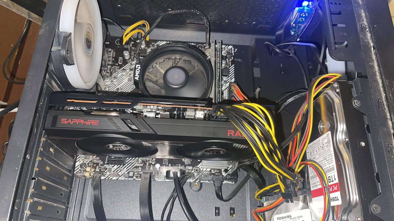 سلام عليكم
كرت شاشه للبيع 
مستخدم للالعاب فقط 

قيم سعر 
او تبديل ب 3070


**إذا كنت صاحب هذا الإعلان وتريد حذفه لأي سبب، رجاءا أرسل رسالة إلى الدعم الفني**