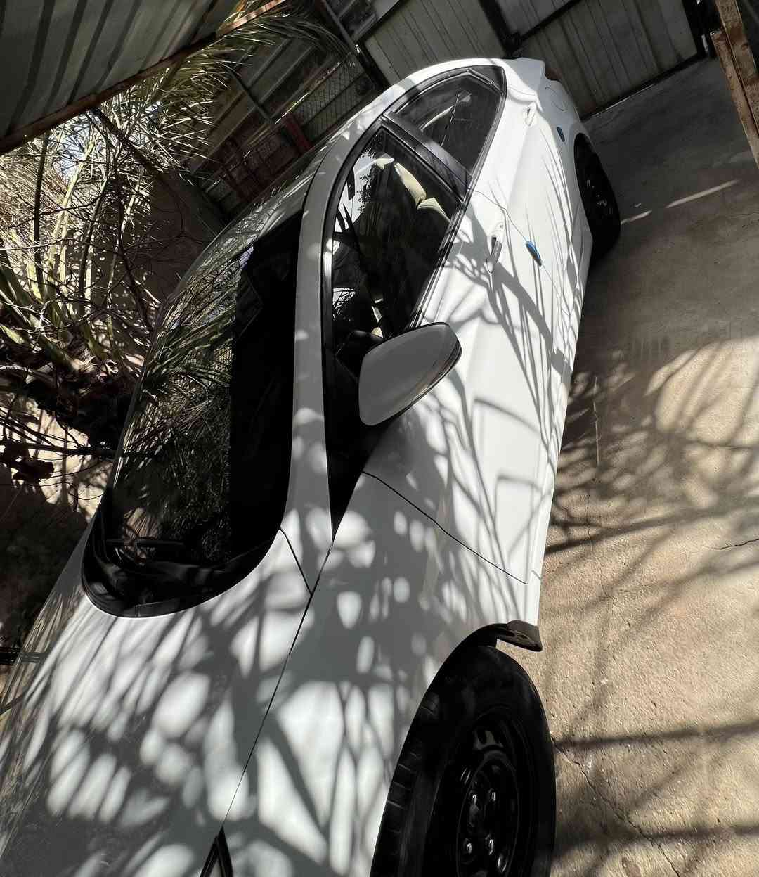 السلام وعليكم
اكسنت خليجي 2014 
 1600 / السيارة فول 
لغد / شاصي / مكينه مكفول
بيه مكانات صبغ 
ماشية 115 الف
السيارة ب اسمي شوكت متريد احولك
السعر ( 96 ) وبيه مجال بسيط
الموقع :  بغداد / الدورة
***********
