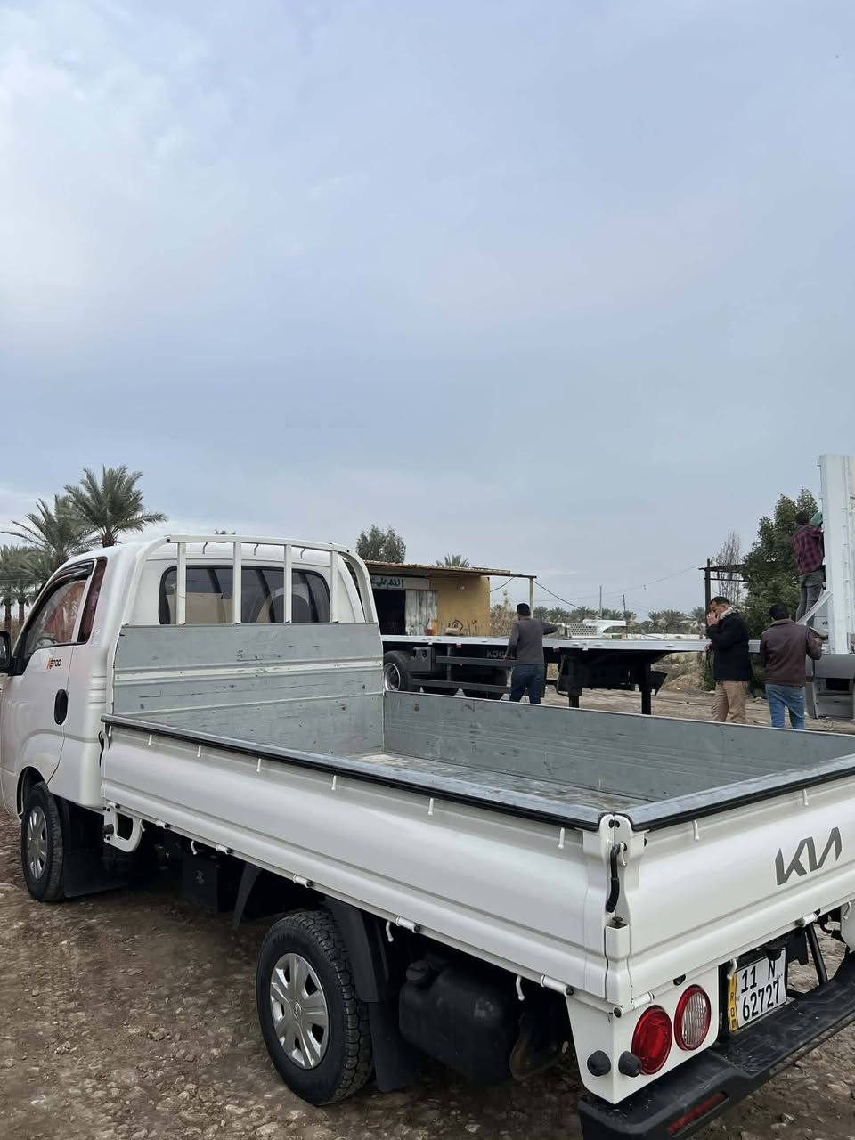 سلام وعليكم كيه بنكو للبيع موديل 23 سياره جديده بمعنه الكلمه سياره ماشيه 18الف سبير الشركه مانازل رقم بغداد انكليزي بسمي ثاني يوم تحويل مكلف بل نشر انتصل ع صاحب سياره *********** السعر 153 ؤبيها مجال للشراي
