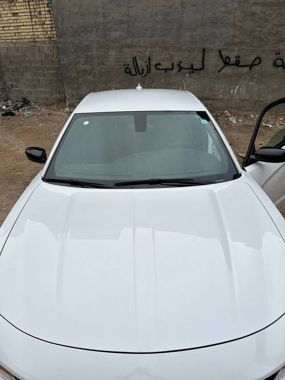 لبيع جارجر موديل 2023 اصل ماشيه 18 ميل حادث غرق الاستفسار رقم ***********
