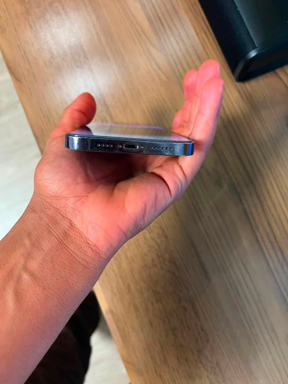 ايفون ١٤برو ماكس
المديل iphone14 pro Max
الحاله:جهازه جدا نضيف مابي اي نقص حهاز جدا نضافه100%
مساحة التخزين 1تيرا ……..:الف كيكه 
شاشه مابيه شخط مجرد لزكة الحمايه تكدر تستبدلها 
سعر :850 وبي مجال 
تواصل ::***********
