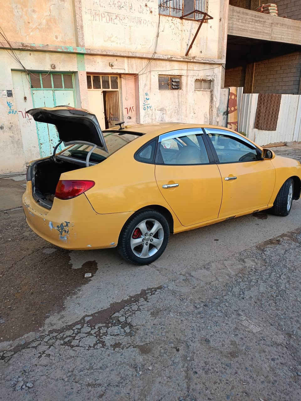 السلام عليكم
انترا للبيع موديل 2008 هزه محرك 20 كاربون بيه اثر نفخ بنانزين رقم الاماني اربع قطع بدون دواخل بيه طخه بل جاملق الورا شرط التحويل صاحبه الشرعي بل موصل مكان السياره موصل دوره اليرموك 
***********
