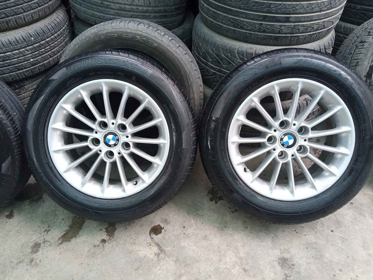 تاقم تایە و ویلی سەقەر بیلاد 200$
تاقم تایە ویلی سەقەر بیلاد شتێ زۆر نازدار و جوان
تایەکانی تاقمە لۆکە لە %100 جوانن بۆ گۆرینەوە 
لە سلێمانێم گۆرینەوە لەگەل هەموو جۆرە ویلی دەکەم
***********
***********
