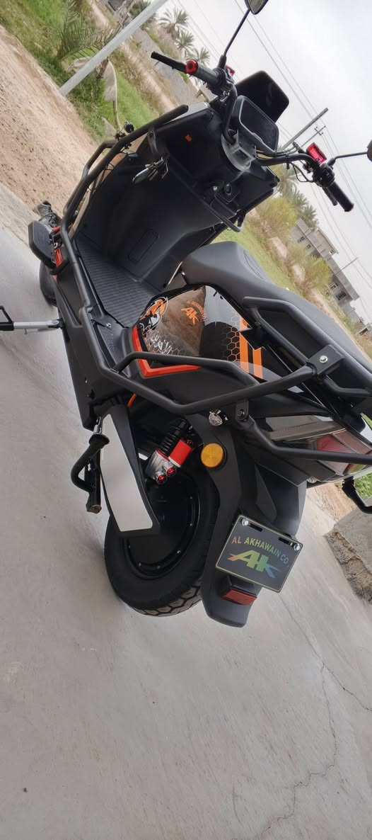 سلام عليكم دراجه شحن اللبيع صار45يوم من خذتها بس توازيت على فلوس وريد ابيعها بطاريات عل فحص سعر 850وبيها مجال التصال ***********

