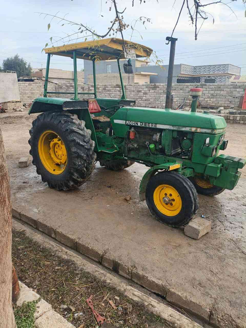 سلام عليكم  شباب تركتر جودير للبيع ***********
