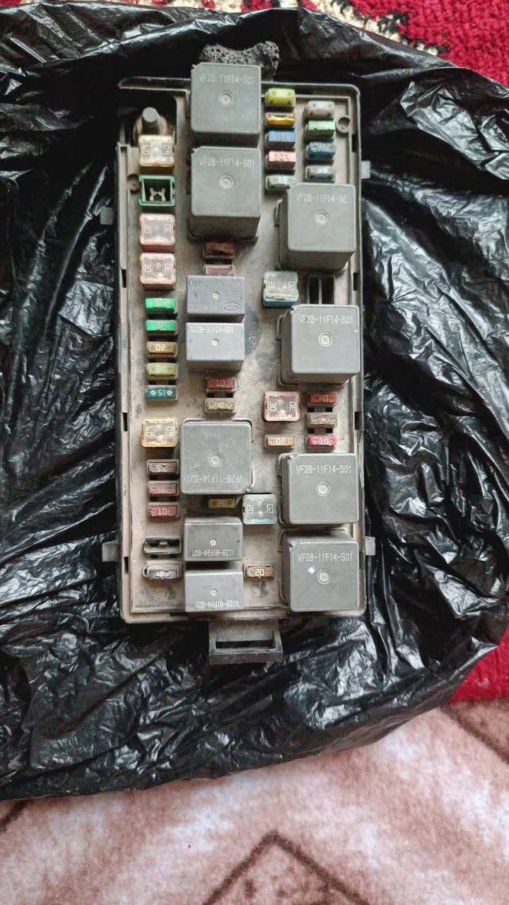 قاعده فيوزات
            شيري  A5
  مكان ديوانيه
للاستفسسار  ***********
