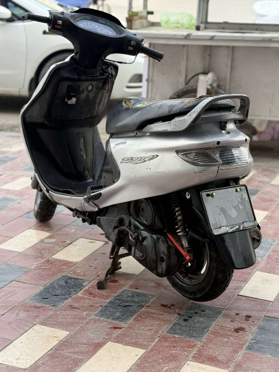 السلام عليكم دراجه للبيع فراشه كدام عينك مال حاويه مكفوله المكينه استيل من البطن السعر 500وبيه مجال حك الجيه  المكان نجف كوفه يم نفق مسلم ***********
