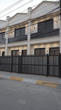 سعر الدار الواحد 285مليون وقابل للتفاوض 
للبيع في السيديه 

#للاستفسار__والتواصل:::::::::
الاتصال على الارقام التاليه...
***********
***********
***********
او مراجعه
 مكتب عبدالكريم السيديه شارع الخيزران مقابل إكليل الجبال 
نعمل على ترويج العقار
#السيديه 
#المنصور
‏‎#القادسيه
#اليرموك
   نكفيك عناء البحث......
   لتمتلك اليوم عقار الغد. 
‏#ABD_ALKREM
