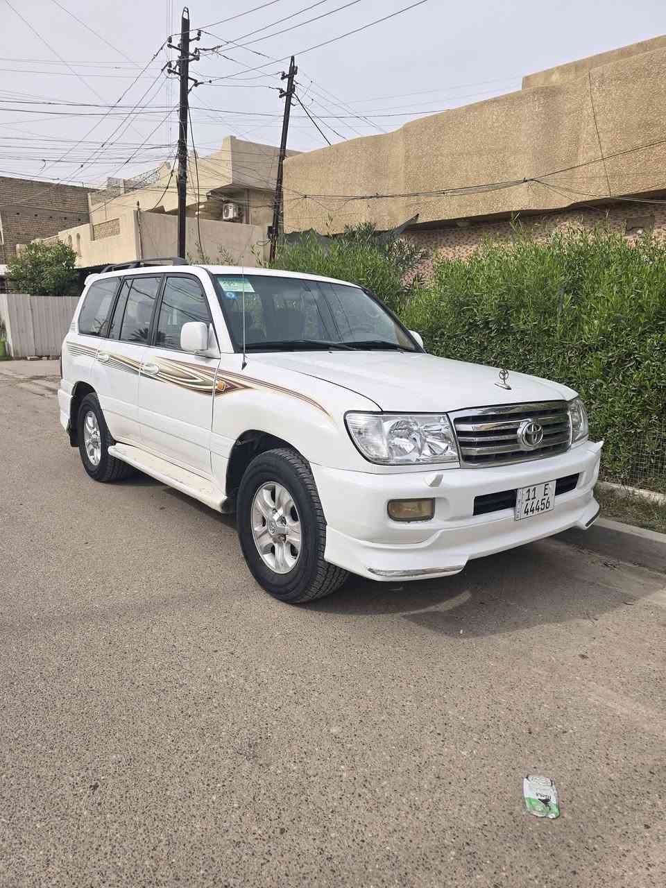 لاندكروز مونيكا موديل ٢٠٠٠ بدون تحديث بلاديه مكفوله من الصبغ ول بارد بلاديه تبريد ٣ قطع وثلاجه فور ويل ودفلاك شغال تخم تايرات جديد  سنويه باسمي سعرها ب ١٤٠ ومكانها بغداد موبايل ***********
