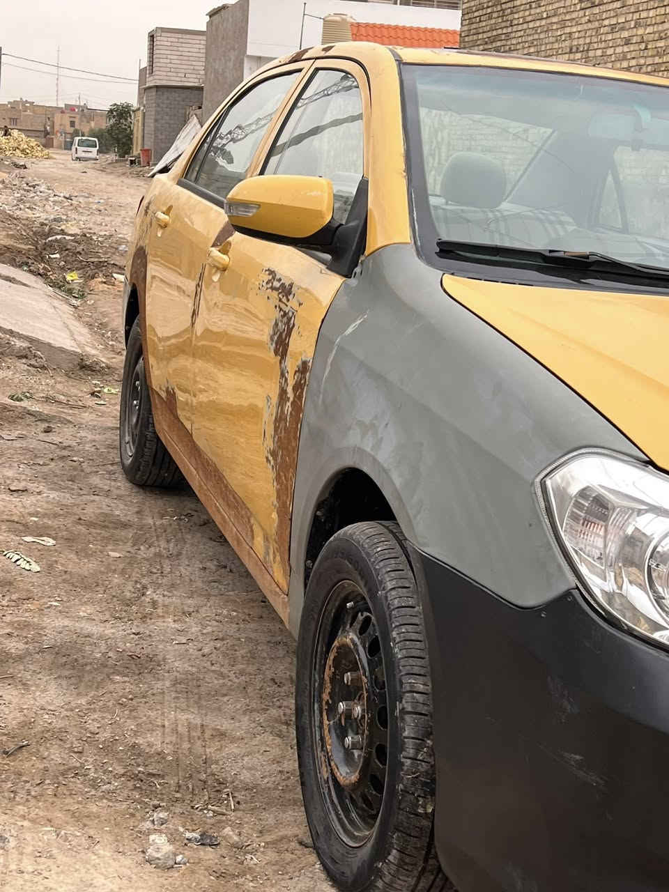 السلام عليكم
بي واي دي جي 3
موديل ٢٠١٣ كير عادي 
بصمه لوحات جدد انكليزي بابل
مكينه وكير جدد 
مكينه هوندا ياباني 
كير عادي
السياره معمره جديد
حداديه جديده 
كهربائيات المكينه جديده 
نقصها صبغ 
مكان السياره بابل
السعر ٣٧ 

***********
