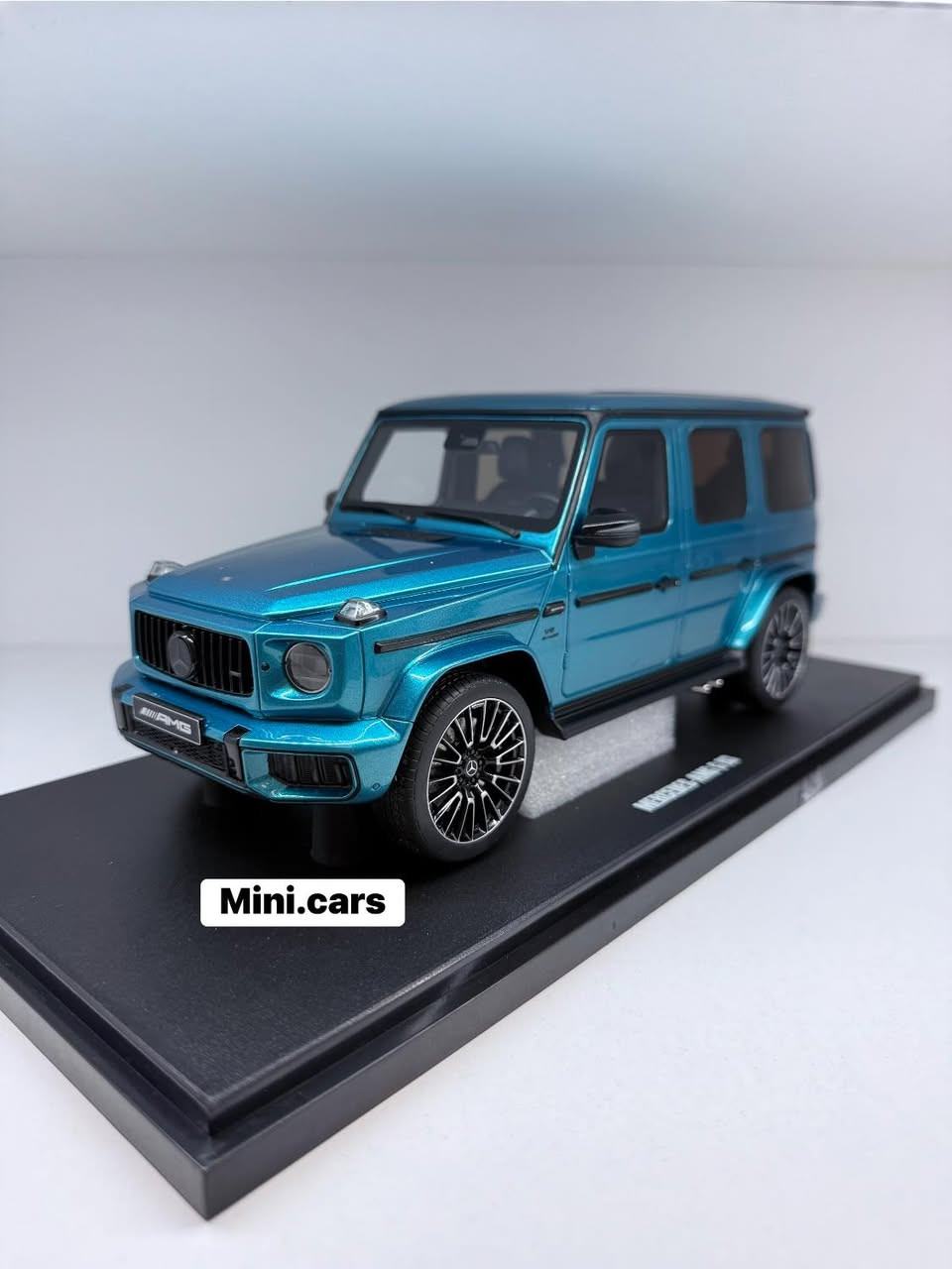 Mercedes-Benz G63 AMG 2024 

Brand : GT SPIRIT
Scale : 1/18
Price : 180,000 Dinar

WhatsApp: +9647504702207

‎التوصيل لجميع مناطق اربيل مجانا

‎گەیاندن بەخۆرایە بۆ ناو شاری هەولێر
