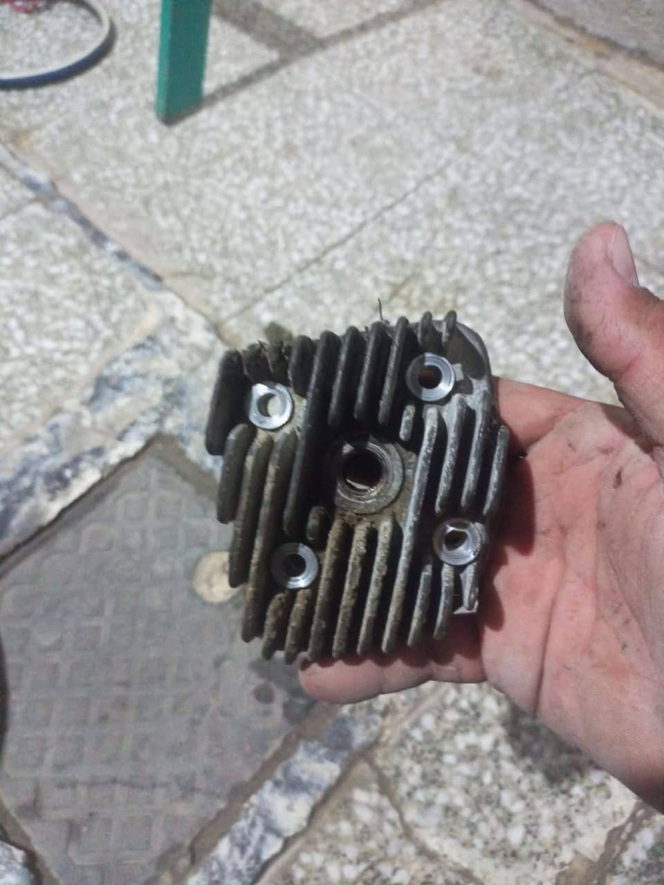 السلام عليكم 
غراض بيجي باله شرط للبيع 
تورباينات خلفي وامامي بيجي 
قايش بيجي 
تانكي بانزين بيجي 
كير كامل بيجي 
كور بيجي 
ويل خلغي بيجي
مروحه بيجي 
 مكاني رميثه


**إذا كنت صاحب هذا الإعلان وتريد حذفه لأي سبب، رجاءا أرسل رسالة إلى الدعم الفني**