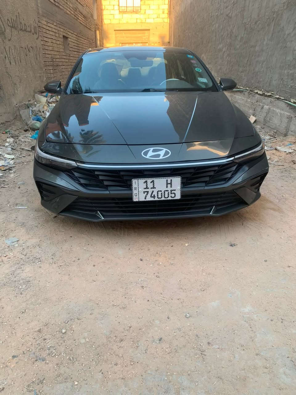 السلام عليكم

Elantra 2024 

حادثه خشم الجاملغ الايسر والبنيد مبدلات ومصبوغات  والقديمات موجودات 

وهنا بل عراق بيه باب السايق نظربت بعده على حطته مالاعب بيه 

بدون دواخل بدون شواصي كفاله سياره 

ايرباك دركه بس 

🏁🏁🏁🏁🏁🏁🏁🏁🏁

⬜️◻️▫️⬜️◻️▫️⬜️

المسافة المقطوعة : 35 الف.  
مو ميل  يعني تطعل بحدود ال 22 ميل  🚶

حجم المحرك: 2000دوش 💪🏻

اللون : فيراني 

🏁🏁🏁🏁🏁🏁🏁🏁🏁

⬜️◻️▫️⬜️◻️▫️⬜️

🚗🚗🚗🚗🚗🚗🚗

🚗🚗🚗🚗🚗🚗🚗

الإضافات :  

شاشه دجيتل متصله بالكامل 📺

بصمة تشغيل 🌃

بصمة ابواب  2️⃣

بصمة صندوق📱

تشغيل عن بعد

رادار امامي رادار خلفي وجانبي  👈🏻

مانع تصادم بريك ذكي2️⃣

حساسات امامية 

تحديد مسارات  

مدخلين شحن واوكس 

تبريد بيانو منفصل 🅿️

تشغيل عن بعد ☝🏻

دشبول لد بلادي الوان ​👈🏻

نقطة عمياء 🚨

إضاءة LED💡

ويل كب 🛞

شاشة تحكم لمس📺

اندرويد اوتو🤖

ابل كار بلاي🍏

خرائط 🗺️🧭

دخول ذكي🚪

كاميرا خلفية دوارة 🚥

حساسات اطارات 🛞

مثبت سرعة Cross

اضوية امامية LED

نضام قيادة ذاتية🚘

انارة أضوية اوتوماتيك 

3انضمة قيادة (eso,Nor, Sport( 

السعر(143) 
مكاني بغداد الدوره ***********
