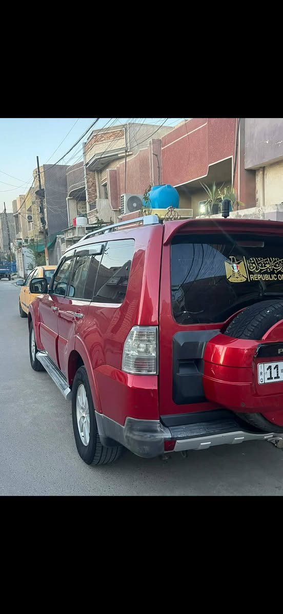 باجيرو ٢٠٠٨ بدون ضربة باسمي تحويل مباشر 
فقط كلير قطعتين بسبب جراد لان لونه يجرد
٦ سلندر محرك ٣٠٠٠ 
٧ راكب ٣ قطع تبريد 
كامرة وشاشة مري شفط 
منظومة زنون اصلية 

شادله منظومة غاز أنسى صرف 
كير مكينة مكفولات 
مكاني بغداد شعب 
*********** 
سعره ٩٩
