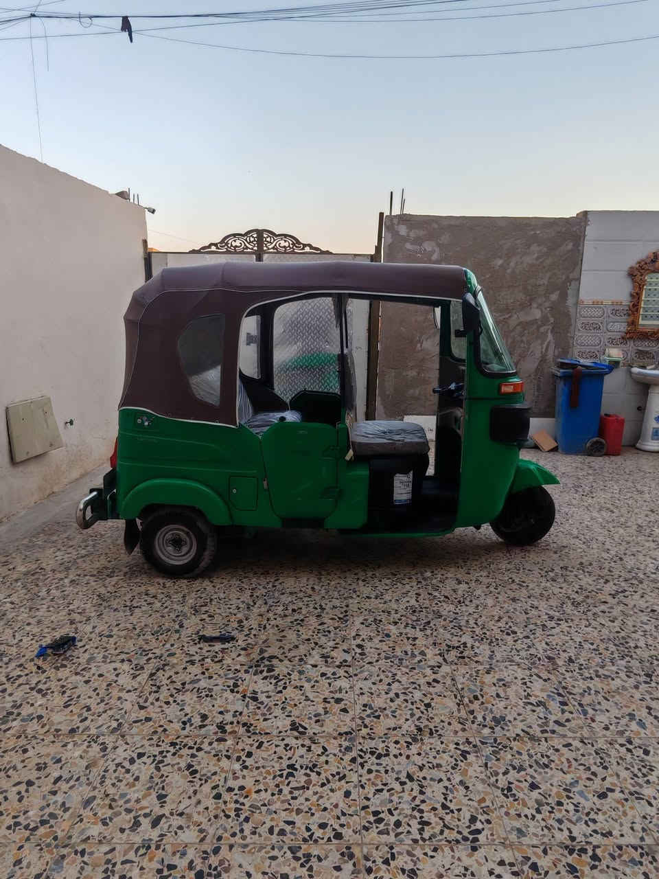 تكتك مديل22 السعر9 وبيه مجال مكاني مدينه الصدر لاستفسار ***********
