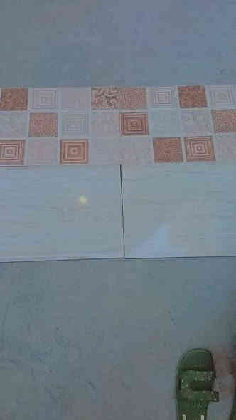 سيراميك ازارا طول خمسه والعرض اربعه سعر 100 الاستفسار على الرقم *********** المكان بابل قرب اسواق الخفاجه الثوره
