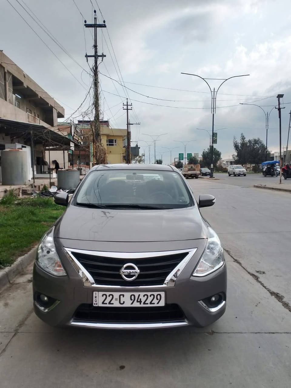 السلام عليكم اخواني نيسان صني للبيع 2023 على وضع الشركه بدون صبغ بدون اي شيء تريد وكاله تريد تحويل بكيفك ***********
