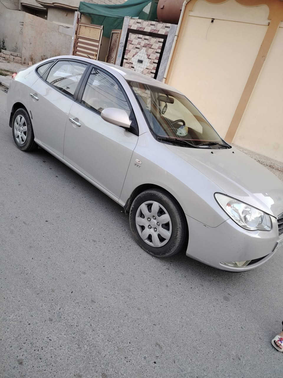 السلام عليكم افانتي 2009
باسمي كابون بانزين وبيها معجون بكد الكف موضح بالصورة وبيها بارد شي قليل هم ماشر عليها
لا صرف ولا نفخ شرط السيارة كلها
السياره باقي التفاصيل
الموقع السيارة الموصل
السعر 116 
على الرقم ***********
