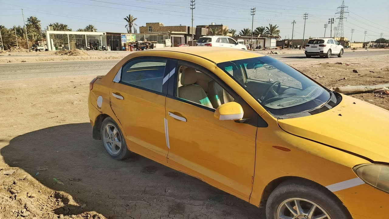 سلام عليكم سياره حلوه ونضيفه مكاني ناصريه مركز سعر 15ورقه وبيه مجال لشراي لاتصال ***********
