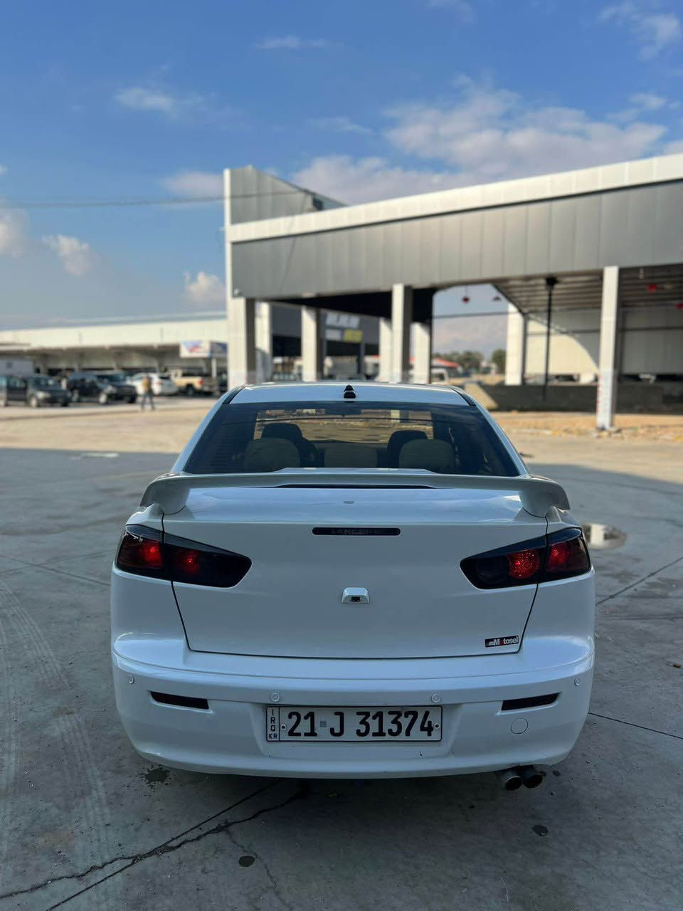 بەناوی خودا
ژم.***********/// ***********
لانسەر قرش مۆدیل 2017 سپی سەدەف گێر تۆماتیک مەکینە 20مەرخوب سەنەوی تا 2030تازەیە 
گێرو مەکینەو تەبریدو تەقەو رەقەی بە شەرتە 
سعر $112 و مەجال السليمانية, العراق
