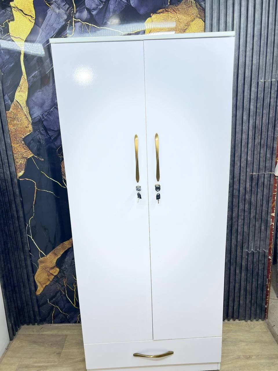 توفرت وجبه كناتير اقتصاديه للمساحه صغيره 
2باب 
3باب
2باب قياس الارتفاع 180 سم 
العرض 80سم
3باب 
الارتفاع 190 سم
العرض 120سم

مناسب للبيت والمحلات، عملي ويوفر مساحة 
🚚 التوصيل:لكل محافظات العراق 
نقل إلى جميع محافظات العراق: 15 ألف


**إذا كنت صاحب هذا الإعلان وتريد حذفه لأي سبب، رجاءا أرسل رسالة إلى الدعم الفني**