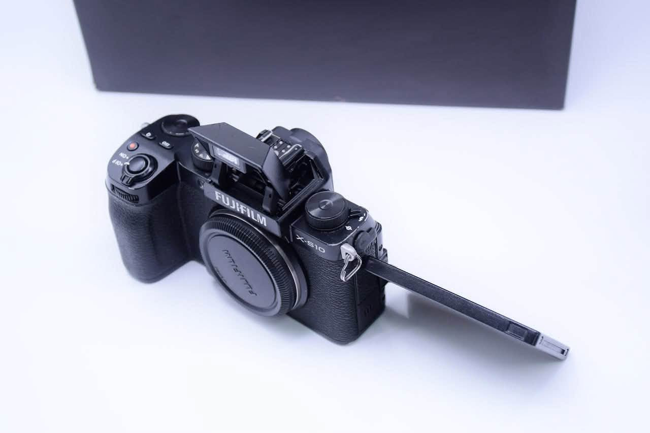 كأمره FUJIFILM X-S10 نضافه 95/100 كامله ملحقات شتر 17K
بطاريه 2

شاحنه 

كورتون

حزام 

رام 

السعر 875 الف مع توصيل 🚚 

***********
