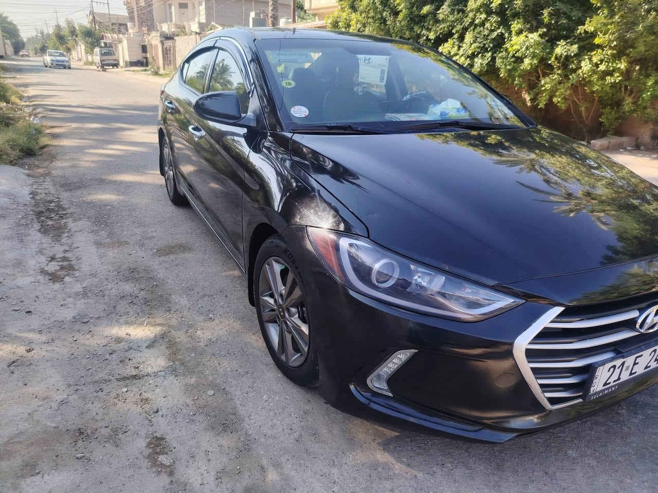 السلام عليكم الانترا ٢٠١٧ وارد امريكي حادثها جاملغ امامي فقط بدون دواخل بدون ارباك ماشيه ١١٦ رقم سلمانيه سنويه لل ٢٩ السياره جاهزه محرك كير حداديه تبريد سونار موجود بالمنشور سعرها ١١٠ وبيها مجال 
مكان السياره ديالى الخالص 
***********
