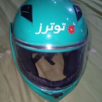 ورحمه الله وبركاته اخواني عدي هاي الخوذه للبيع ملبوسه مره وحده جديده ا...