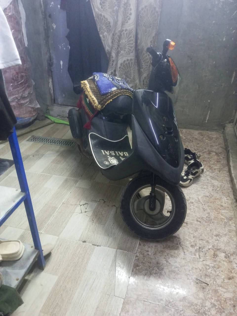 السلام عليكم دراجه نظيفه للبيع مكان كربلاء مستعجل بيعتها سعر 350 بها مجال قليل ***********
