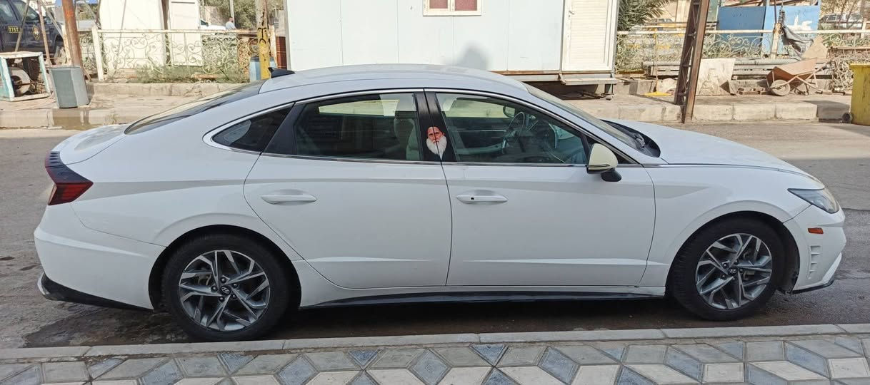 سوناتا 2023 للبيع   رقم بغداد باسمي حادثها  ا بس الهلال  غير هذا الباقي مكفول بجم كبس
طاك يرباك الكشنات والبردة 
مواصفاتهة 
~ رادار امامي 
~ رادار جانبي ~ 
~ لد نهاري ~ 
~ اشاير بلمري ~ 
~ كامرا خلفيه ~ 
~ بصمه ~ تشغيل عن بعد ~ 
~ تحديد مسار ~ 
~ تحكم ستيرن كامل ~ 
~ اربع انضمت قياده ~ 
~ هنادبريك بصمه ~ 
~ الايت زنون ~ 
~ تبريد اوتو ~ 
~ تدفئه كشنات ~ 
~ الكشن الامامي كهرباء ~ 
~ بصمه صندوك يفتح عند الاقتراب ~ 
~ حساس تايرات ~ 
~ محرك 2500 ~ 
~ كير 8 نمر ~ 
~ شاشه اعطال ~ 
~ كامرا خلفيه 
بيه هواي موصفات
سعر 173 وبيها مجال 
***********
***********
