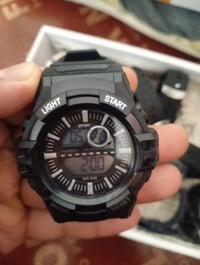 خشن ورياضي • شاشة ديجيتال • مقاومة مي ٣٠م